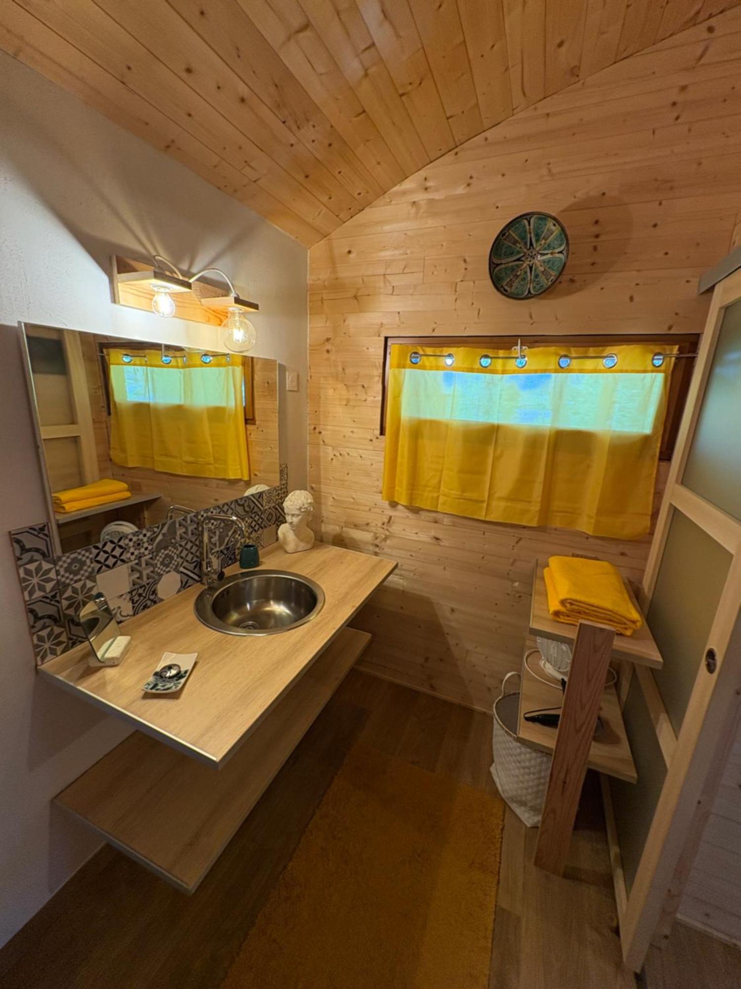 Chalet Grenouille Domaine De La Mamounette Champclause 外观 照片