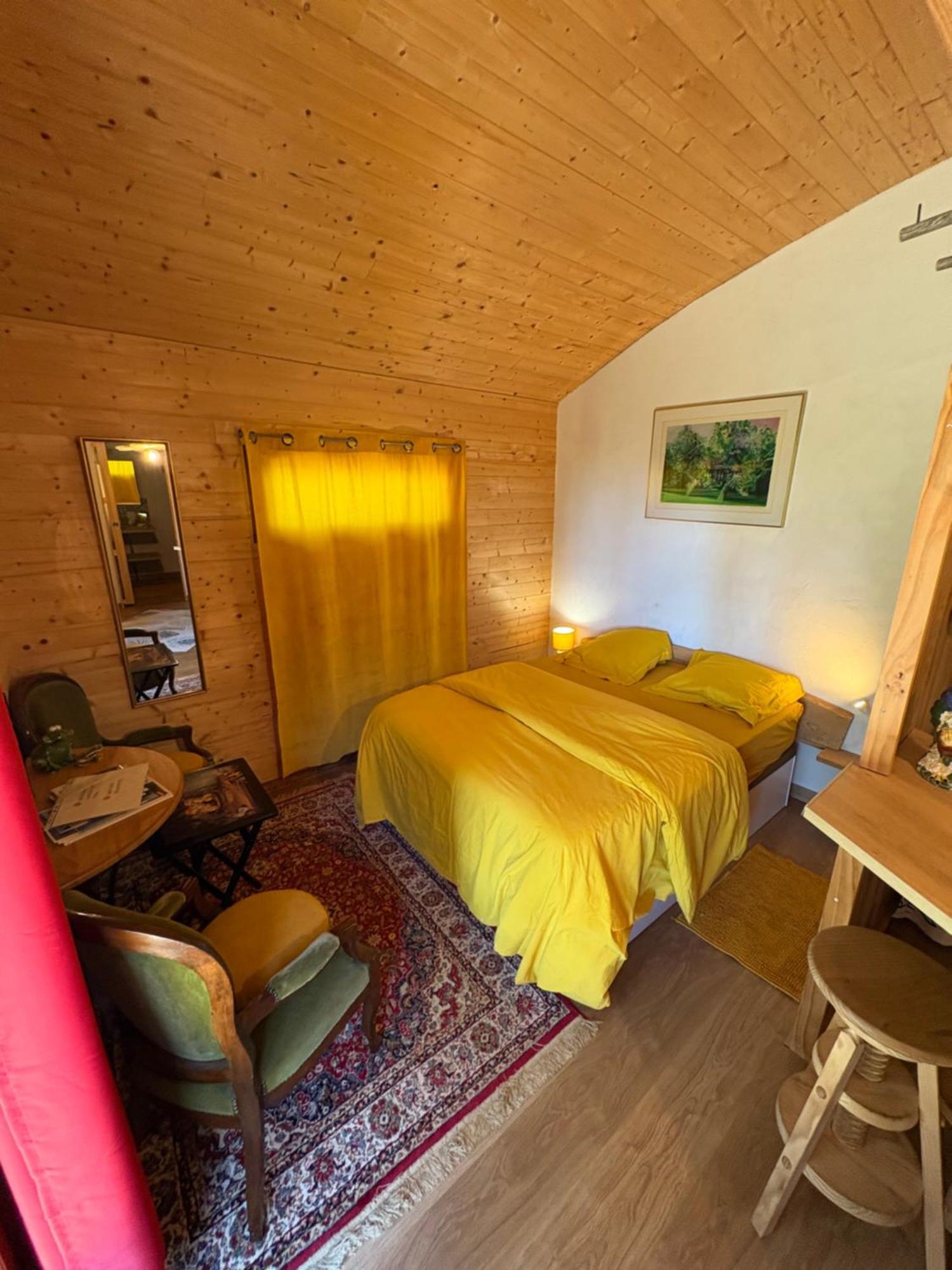 Chalet Grenouille Domaine De La Mamounette Champclause 外观 照片